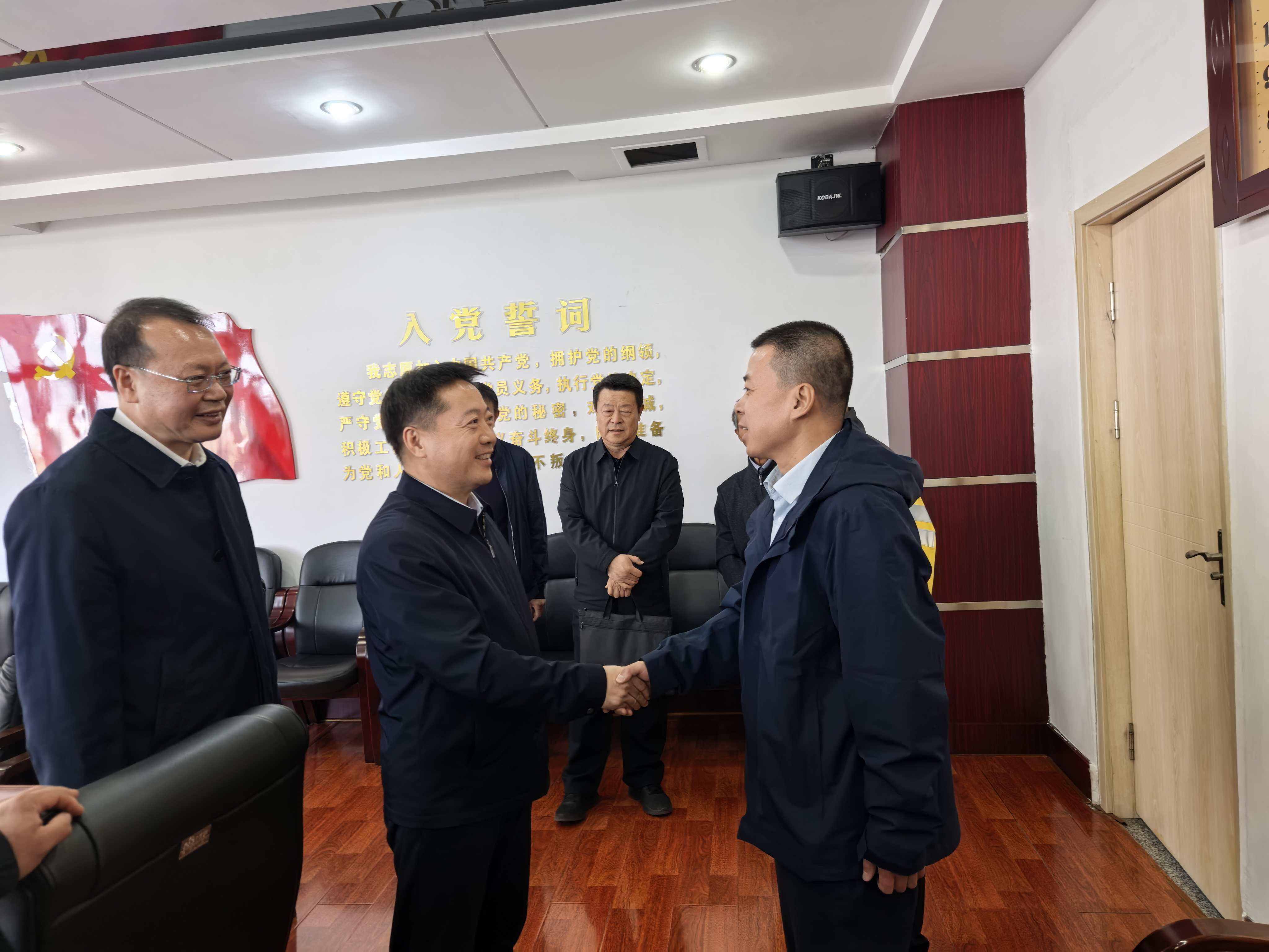 人社部表彰奖励办公室到我省调研